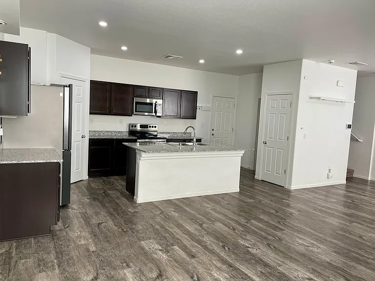 9818 Salty Dog Dr — Photo 4