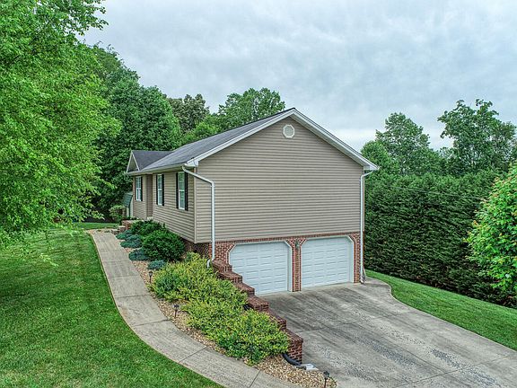4th image of 4856 Druid Hills Ct