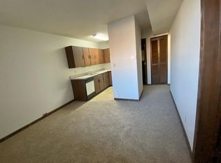 1122 F St #3, Lincoln, NE 68508