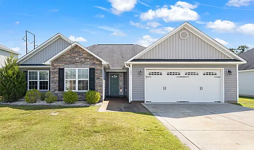 137 Cavalier Dr Photo 1