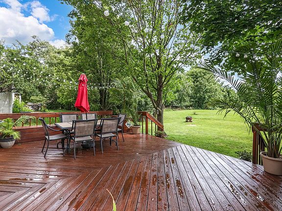 2nd image of 3523 Cove Lake Ln