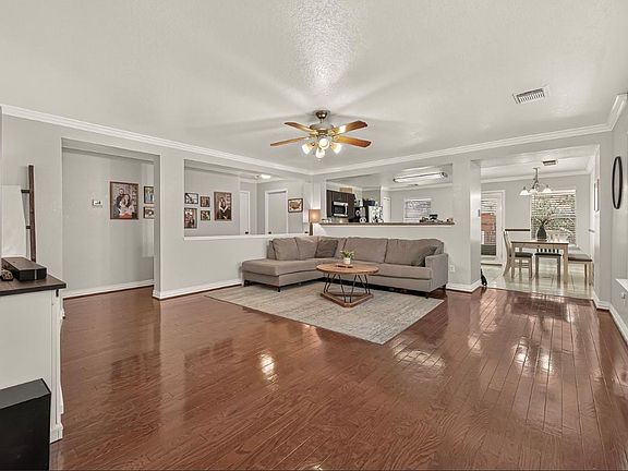 3rd image of 19626 Rippling Brook Ln