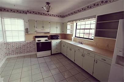 5th image of 1841 Hubbard St Unit 2