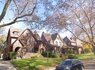 5285 Forbes Ave, Pittsburgh, PA