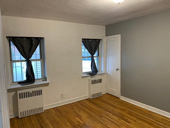 5th image of 109-28 Saultell Ave Floor 1