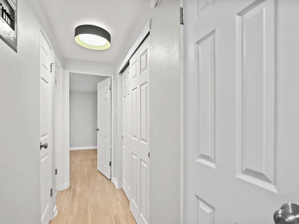 1st image of 59 N Corona St #4364635