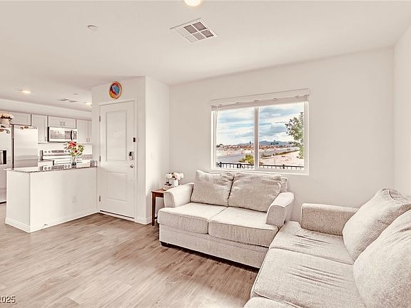 3rd image of 12104 Mojave Gold Rd #4