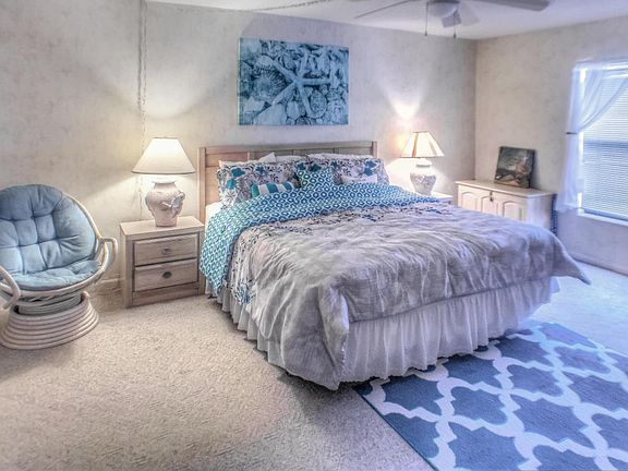 4th image of 7400 Ridgewood Ave #505