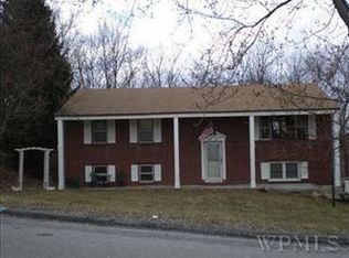 37 Top O Hill Rd, Wappingers Falls, NY 12590