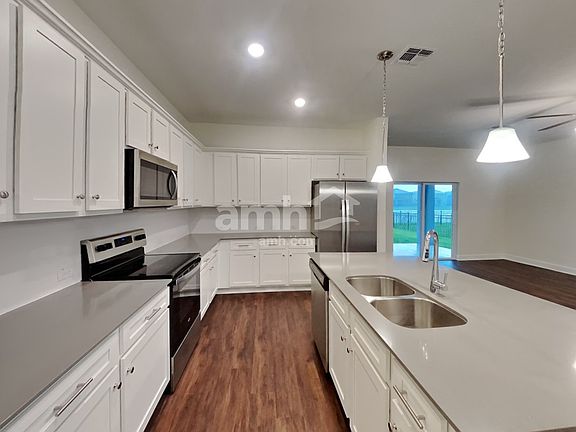 3rd image of 33879 Thyme Dr