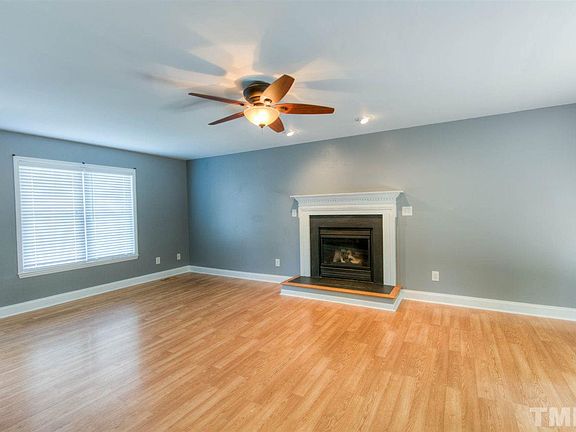4th image of 1111 Crown Ct
