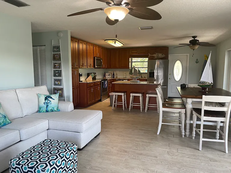 126 Dove Creek Dr — Photo 22