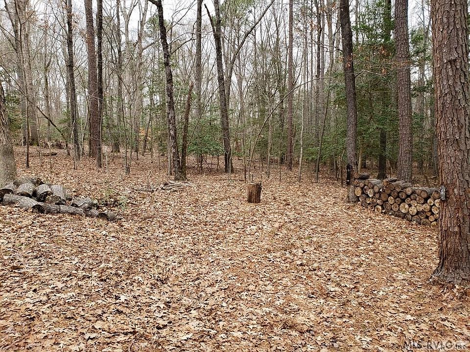 2nd image of 103 Merrymount Rd