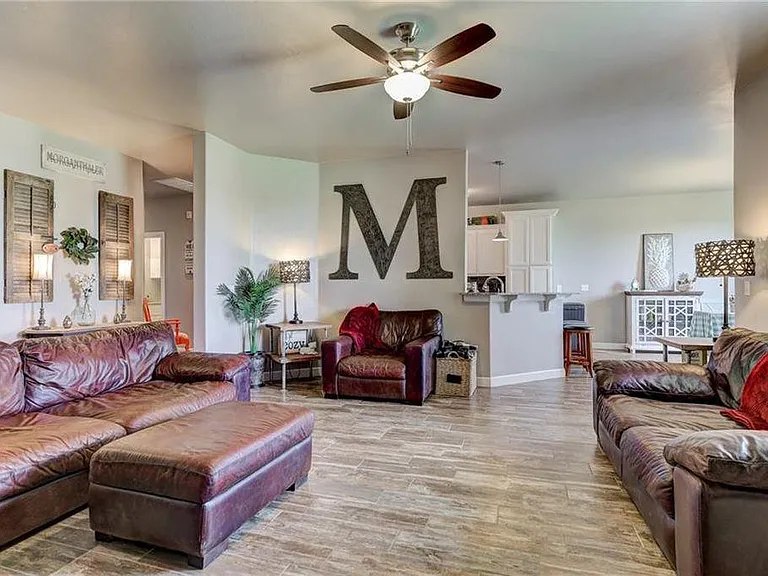 625 Placid Dr — Photo 6