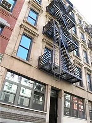 Rented by Bond New York | media 59