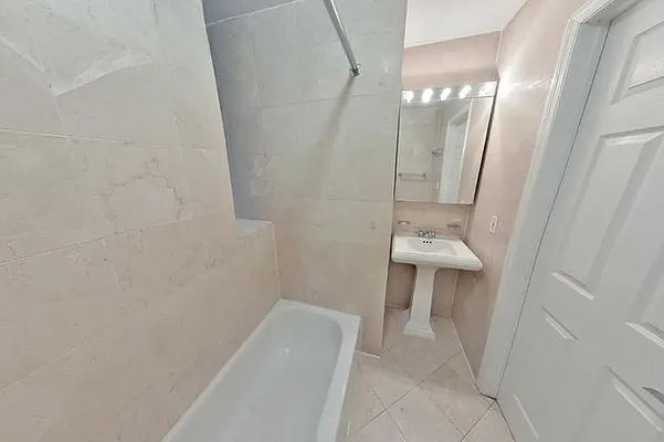 Rented by REAL New York | media 6