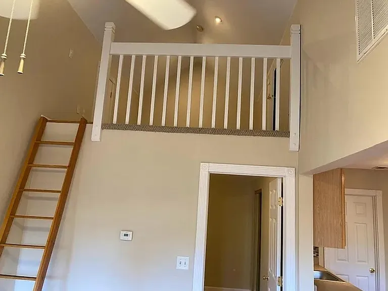 1409 Jasmine St — Photo 6