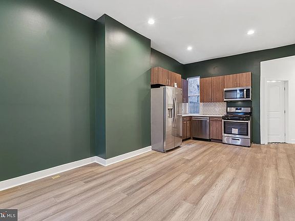 3rd image of 2146 N Van Pelt St #A