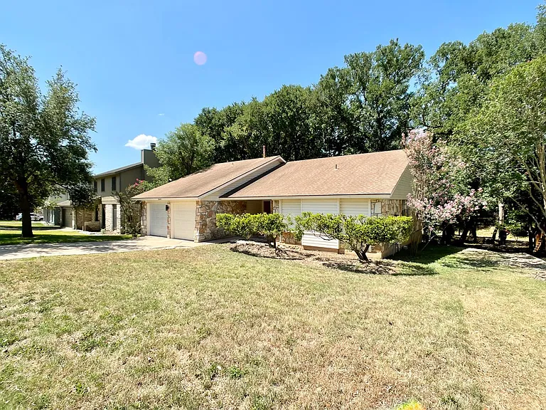 2507 Shiloh Dr — Photo 3