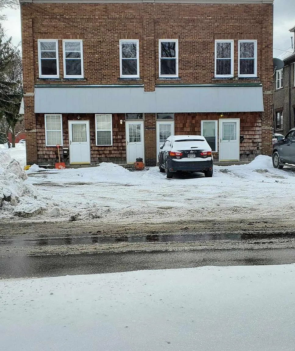1 bed, 900 sqft, $850 — Photo 3