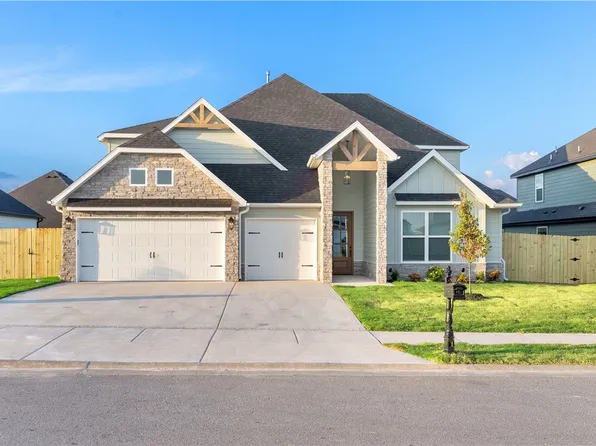 1230 Red Maple St, Centerton, AR 72719