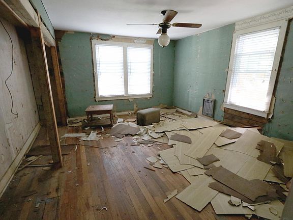 5th image of 418 9th St S