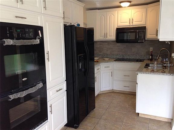 3rd image of 7819 Grevillea Dr