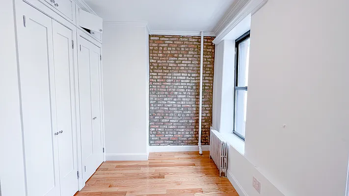 Rented by Brighton Management | media 7