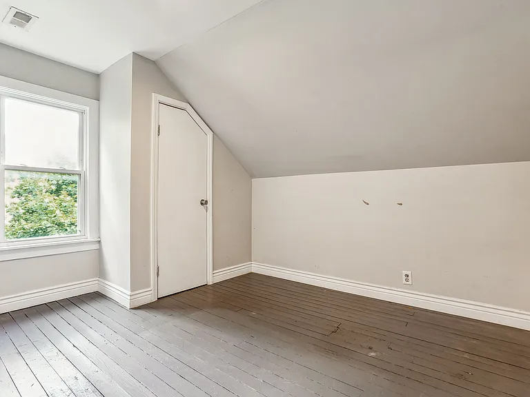 2246 N 4th St — Photo 56