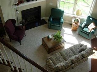 11 Pfautz Cir, Elizabethtown, PA 17022