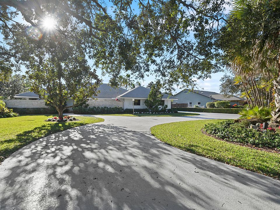 1st image of 4384 Caryota Dr