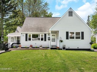 6 Indiana Ave, Rensselaer, NY 12144