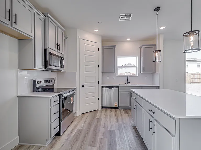 8208 Dreamside Ave — Photo 15