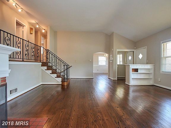 4th image of 5851 Glen Forest Dr