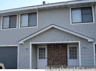 3235 Hill Ridge Dr, Eagan, MN 55121