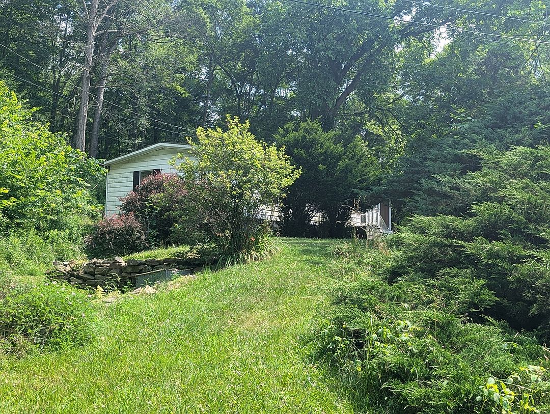 2131 Freeport Rd, Kittanning, PA 16201 Zillow