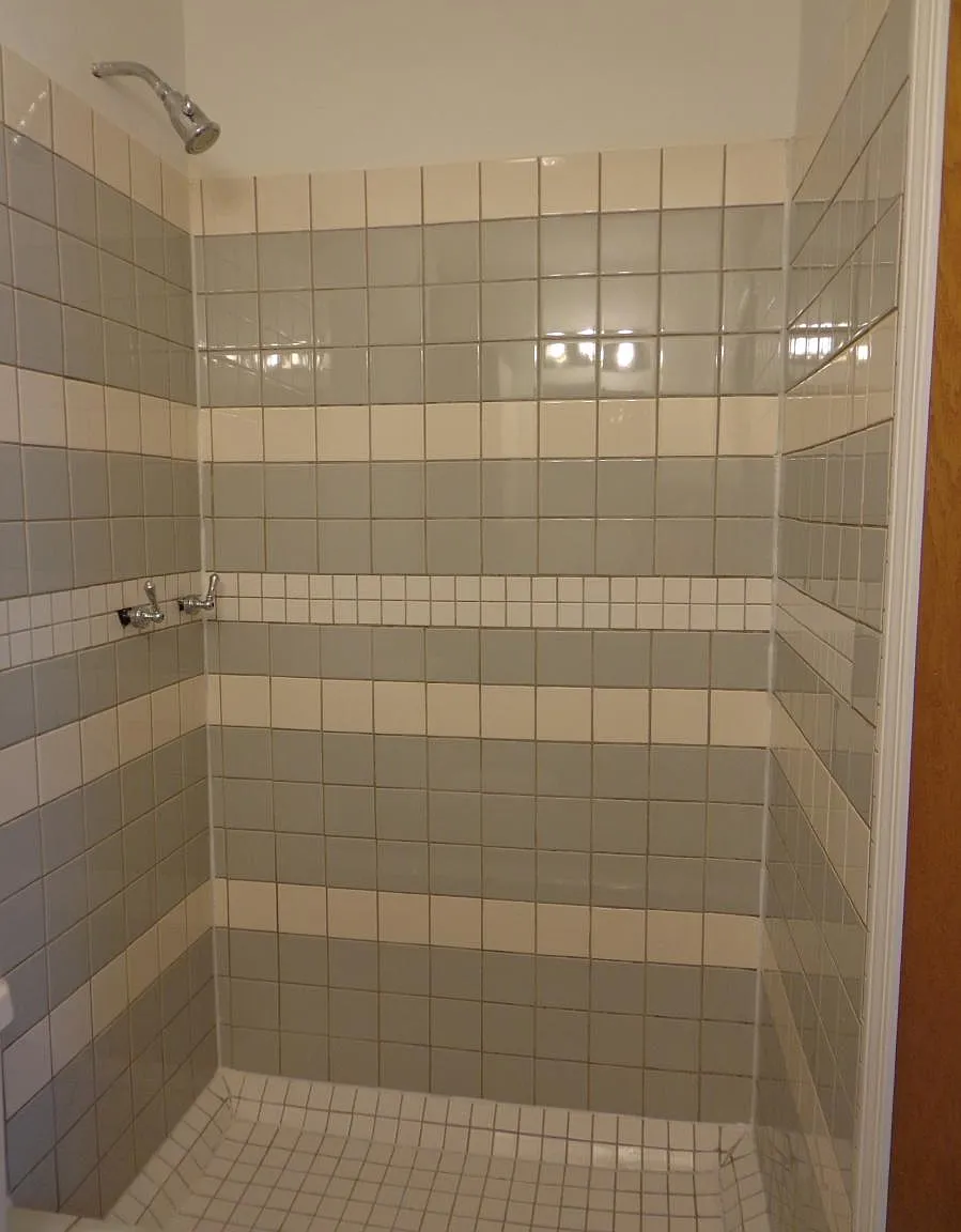 1046 Main Street — Photo 3