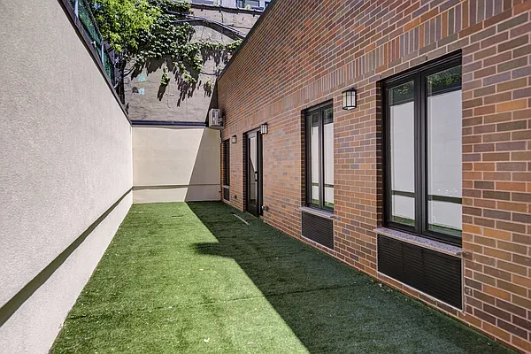 Rented by Corcoran | media 34