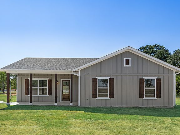 2nd image of 429 Caro Dr