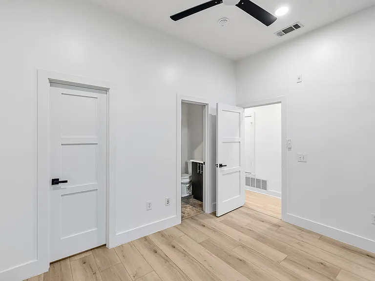 3200 Thomas Ave — Photo 38
