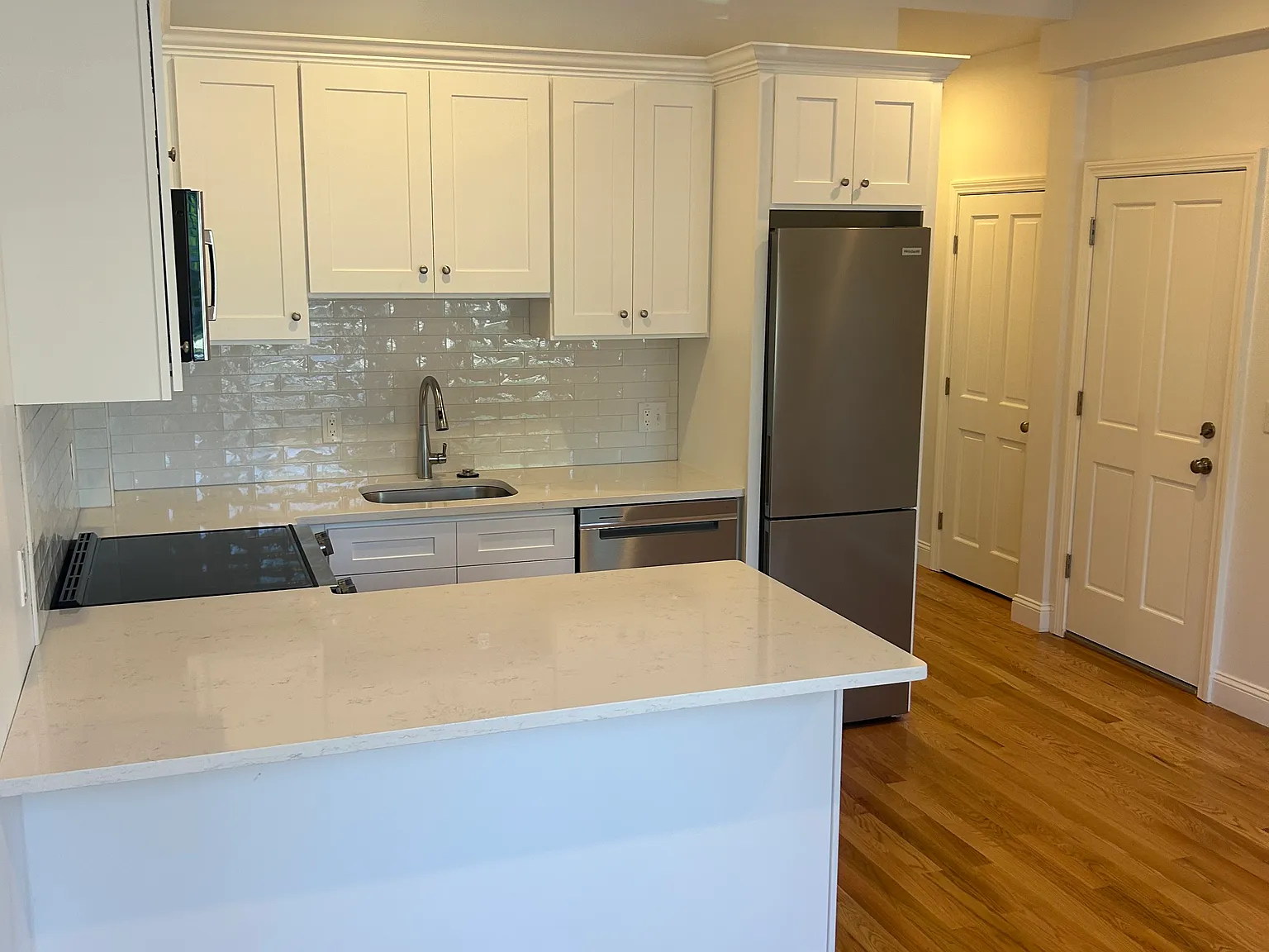 231 Main Street — Photo 2