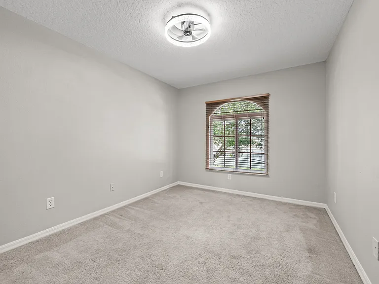 1752 Portcastle Cir — Photo 48