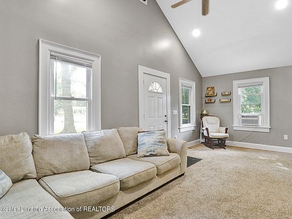 3rd image of 1326 Marcy Ave