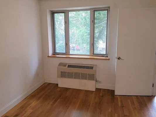 Rented by Bold New York | media 26