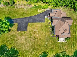 2 Pine Hill Rd, Chester, NY 10918