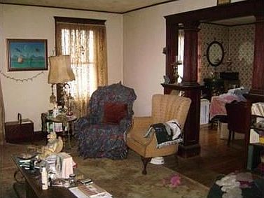 5th image of 10 Town Hill St