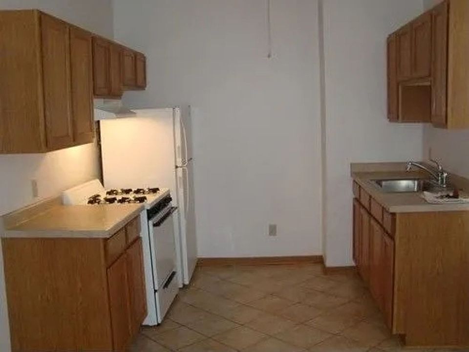 1st image of 302 E Hadley St