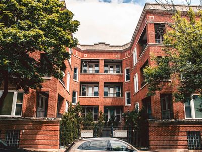 6451 S Greenwood Ave #1, Chicago, IL, 60637