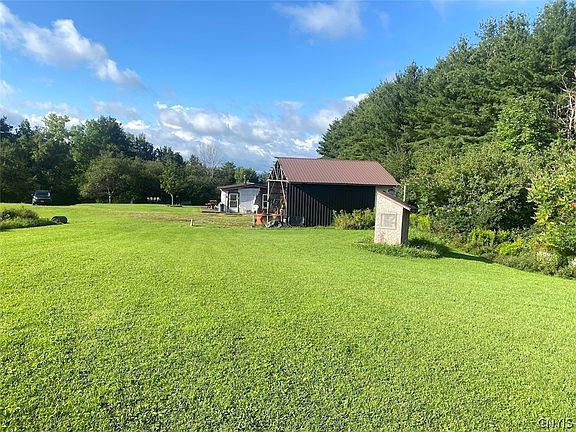 5th image of 6218 Feathers Creek Rd
