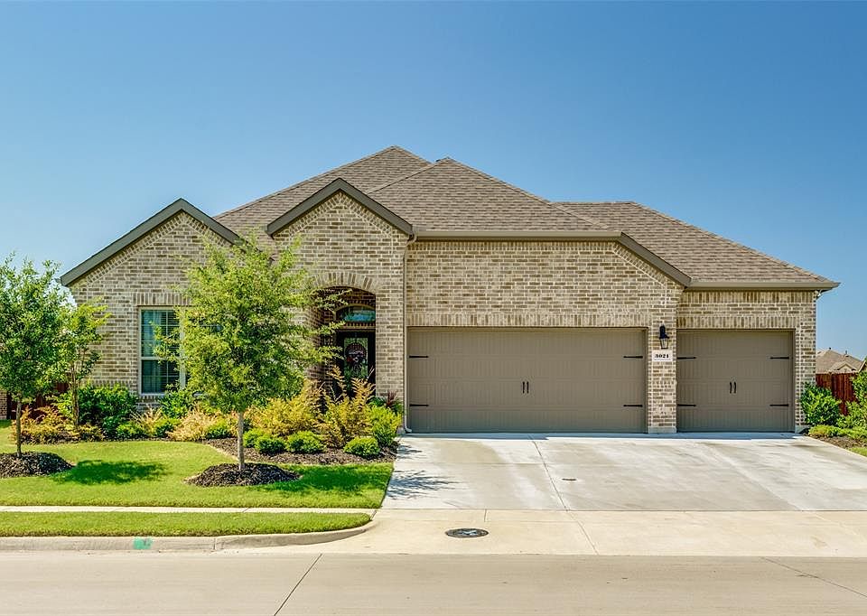 1st image of 3021 Maverick Dr